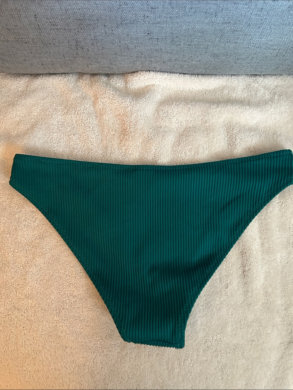 Cupshe Emerald Ribbed Bikini Set - Picture 5 of 5